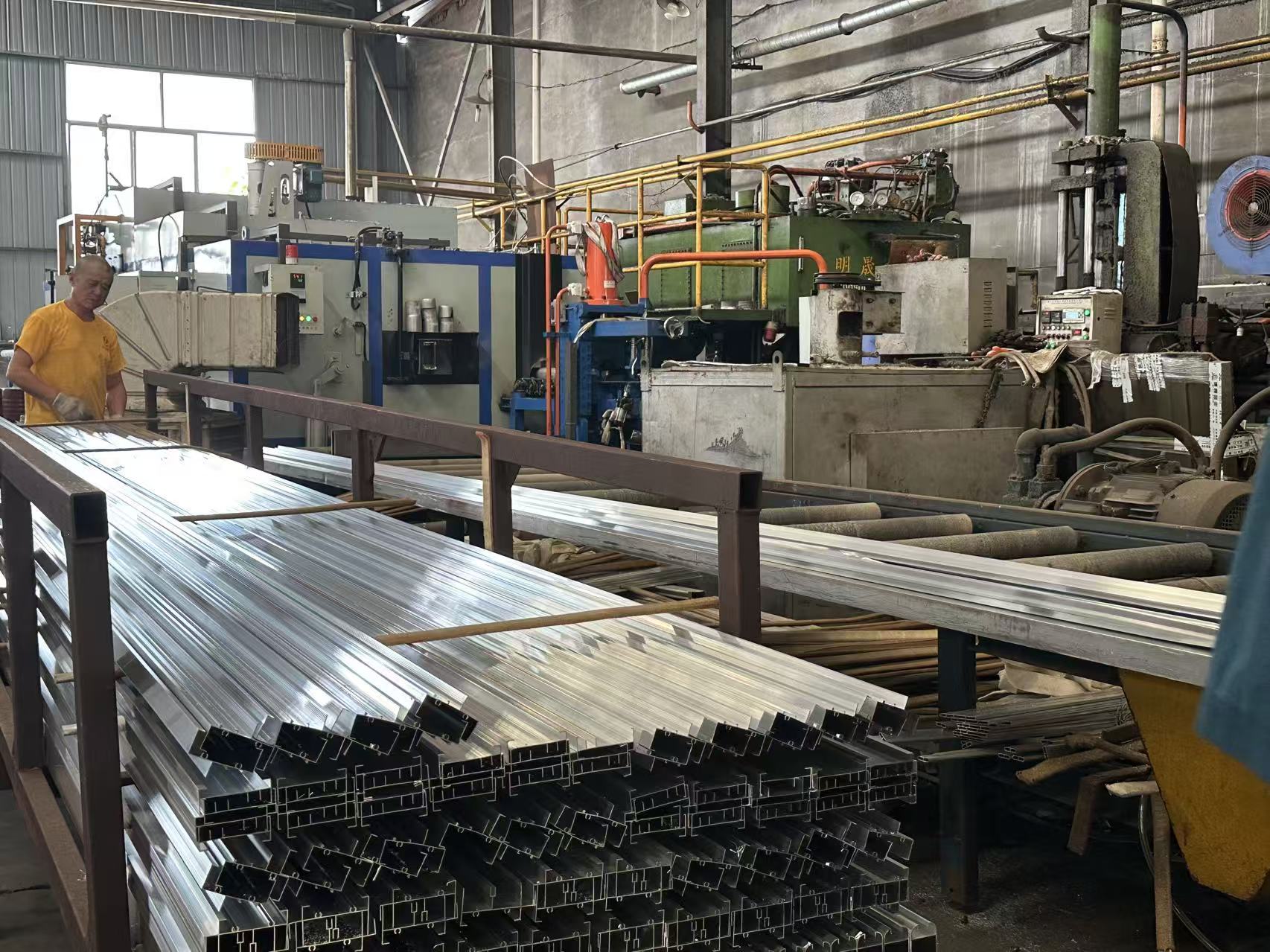 Extrusion Equipment